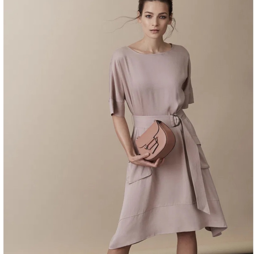 NWOT Reiss Mars Belted Dress in Size 4, Ash Pink